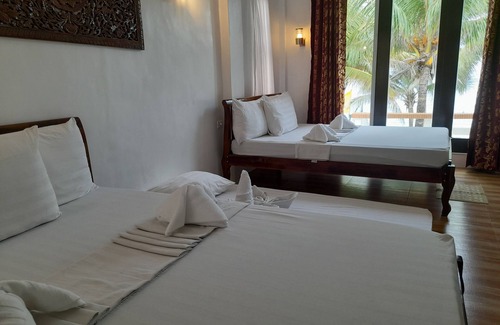 Manoc-Manoc Hotel | Marnin's Place Boracay