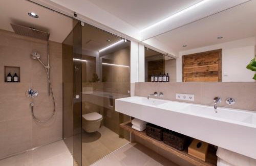 Mallnitz Apartment | Maro - Luxury chalet with pool and sauna