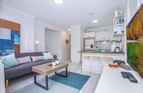 Maroubra Apartment | Maroubra Beachside 3 Bed Apt - New Listing