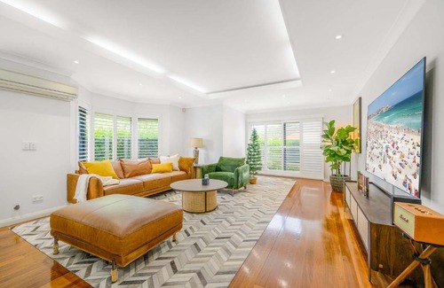 Maroubra House | Maroubra Gem Close to Beach Sleep 16