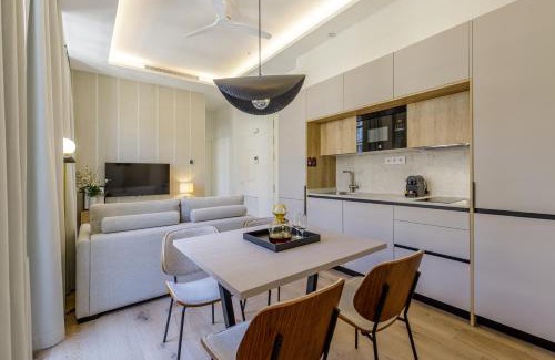 Centro Apartment | Marques de Velazquez II by Caleta Homes