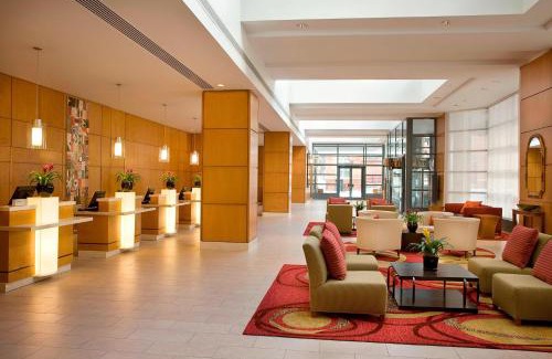 Bay Street Corridor Hotel | Marriott Downtown at CF Toronto Eaton Centre