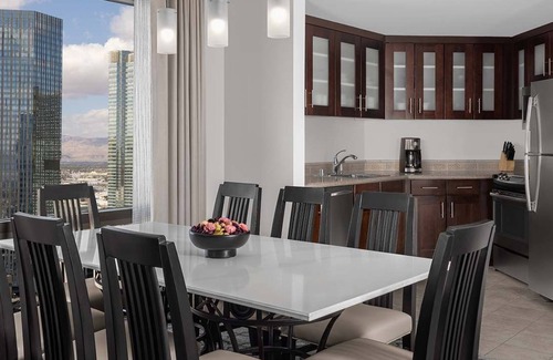 Las Vegas Condo | Marriott Grand Chateau | Three 3BR/3BA Villas