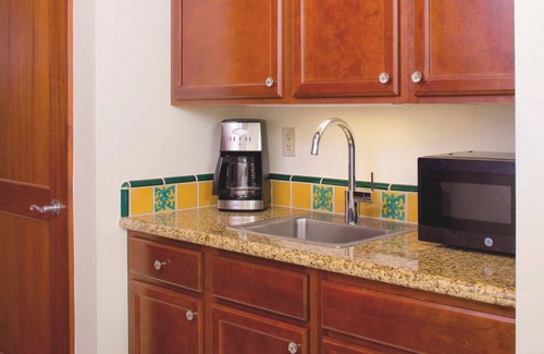 Ko Olina Condo | Marriott Ko Olina Beach Club - On The Beach- Family Friendly