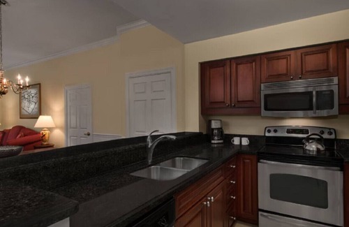 Williamsburg Apartment | Marriott Manor Club Luxury 1BD villa sleeps 4