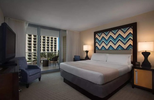 Marco Island Hotel | MARRIOTT'S CRYSTAL SHORES - 2 BED 2 BATH- RESORT ACCESS-PREMIER HOST