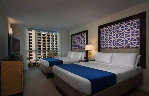 Marco Island Hotel | MARRIOTT'S CRYSTAL SHORES - 2 BED 2 BATH- RESORT ACCESS-PREMIER HOST