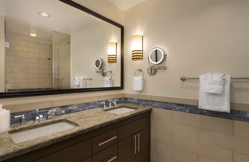 Collier County Resort | Marriott's Crystal Shores Marco Island -Oceanfront Villa - 2 Bedrooms - Sleeps 8