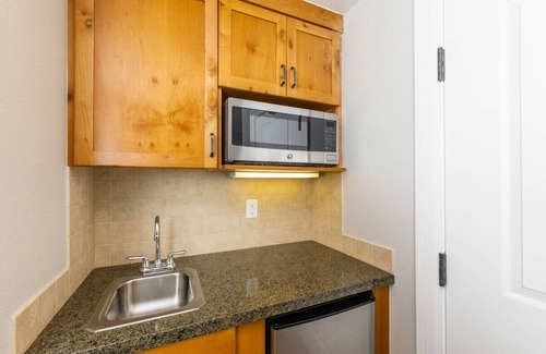 South Lake Tahoe Villa | Marriott's Timber Lodge- Studio- All Dates