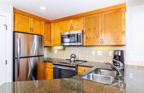 South Lake Tahoe Villa | Marriott's Timber Lodge - 1-BDR villa - Full Resort Access 2/12/25-2/18/25