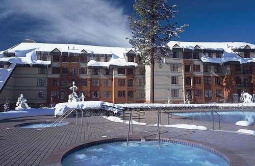 South Lake Tahoe Villa | Marriott's Timber Lodge 1 Bedroom Villa-New Years Week 52-At Heavenly Gondola