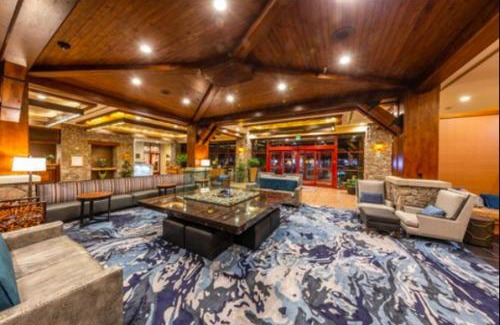 South Lake Tahoe Hotel | Marriott's Timber Lodge