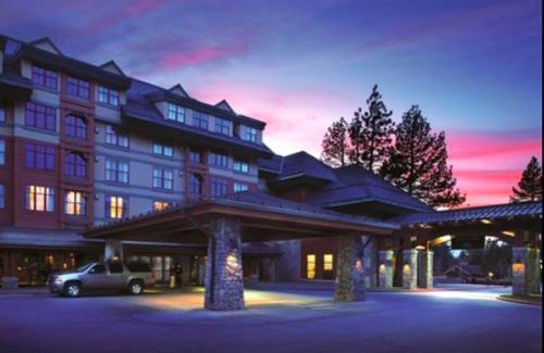 South Lake Tahoe Hotel | Marriott's Timber Lodge