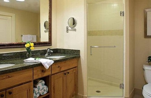 South Lake Tahoe Resort | Marriott Timber Lodge@Heavenly, New Year Week with On Property Gondola