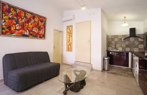 Marseillan House | 🌞Marseillan–Air-conditioned house private heated pool28°C Mar 13–Not overlooked