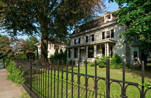 Top of the Hill Hotel | Marshall Slocum Inn
