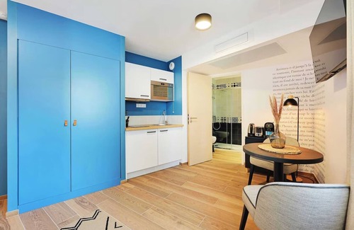 Vanves Apartment | Martin Apartment #23- Rooftop & Air Conditioning