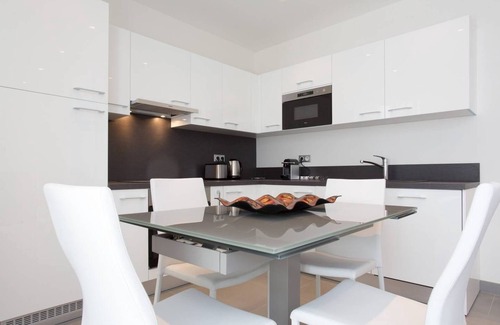 Cannes City Centre Apartment | MARTINEZ AREA: NEW 2BEDS/2BATHS