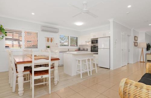 Nelson Bay Apartment | Martys Little Beach No 1 Two Story Apartment