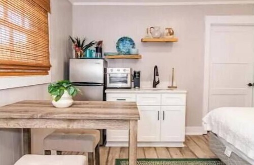 Wirtz Resort | MARU, a Cozy Stay for Two in the Lodge of Karoo at Smith Mountain Lake