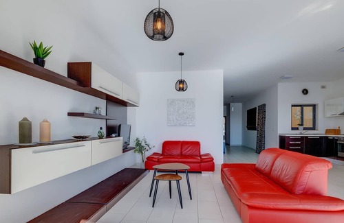 Sliema Apartment | Marvellous Apartment with Valletta and Harbour Views
