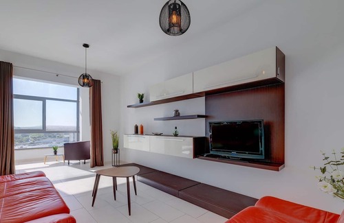 Sliema Apartment | Marvellous Apartment with Valletta and Harbour Views