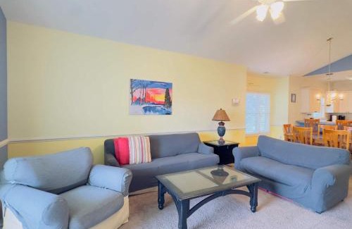 Central Myrtle Beach House | Marvelous condo at Myrtlewood Villas