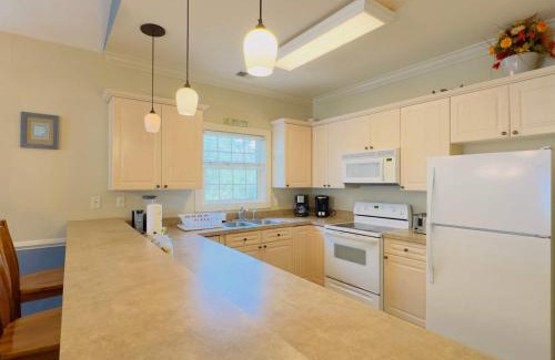Central Myrtle Beach House | Marvelous condo at Myrtlewood Villas
