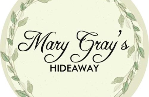 Omagh House | Mary Grays Hideaway 2 Bedroom Irish Cottage with Hot Tub