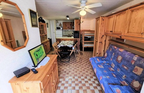 Port Leucate Apartment | Maryland Residence 1 And 2 - Apartment two rooms corner night 6 beds PORT LEUCATE. Ref: 1MRL 3D