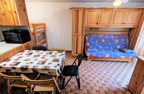 Port Leucate Apartment | Maryland Residence 1 And 2 - Apartment two rooms corner night 6 beds PORT LEUCATE. Ref: 1MRL 3D