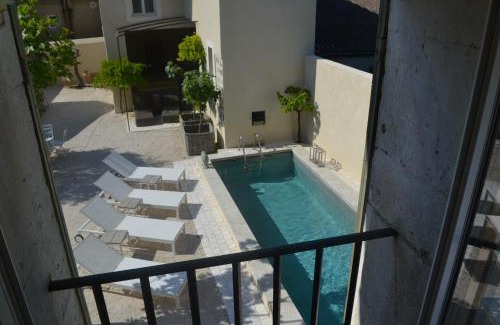 Maillane Bed & Breakfast | Mas À l'Improviste