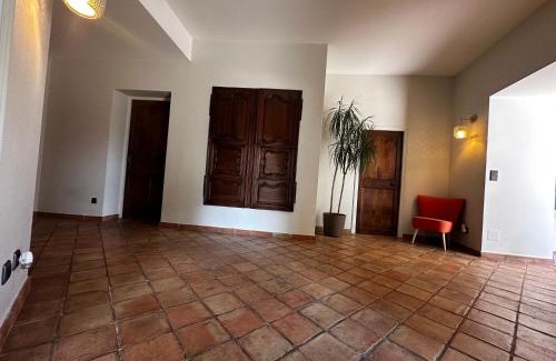 Orange Villa | Mas ancien de 310m2-sur 2000m2-piscine chauffée