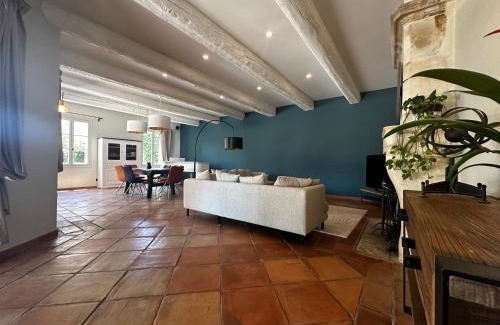 Orange Villa | Mas ancien de 310m2-sur 2000m2-piscine chauffée