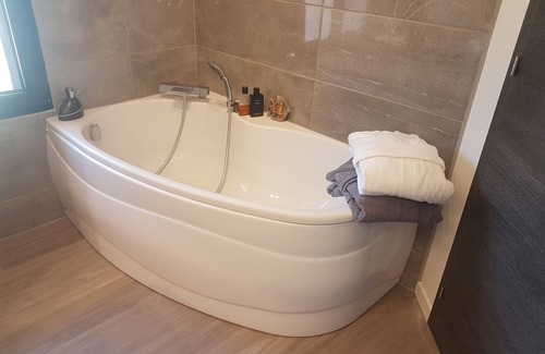 Cavaillon Bed & Breakfast | Mas des Fugueyrolles Suite Mont Ventoux