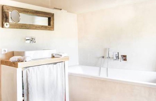 Saint-Saturnin-les-Apt Other | Mas in Provence with exceptional views of the Luberon
