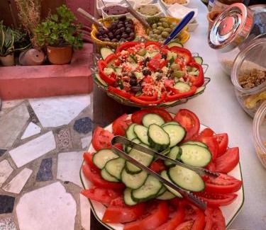 Rhodes Bed & Breakfast | Mascot Garden Rooms