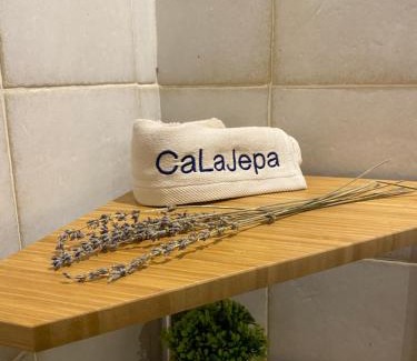 El Montmell Ski Chalet | Masia Ca la Jepa