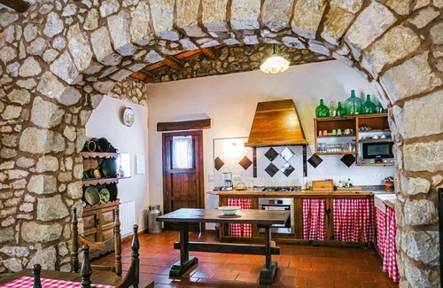 Olivella House | Masia Pou de la Vinya