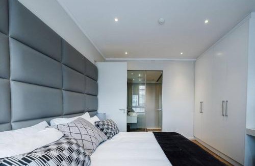Greater Johannesburg Metropolitan Area Apartment | Masingita Towers - Luxurious Apartment Condo in Sandton