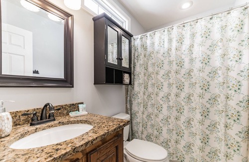 Shenandoah House | Massanutten Sanctuar/HOT TUB, Fire pit and 2 minutes to River Access