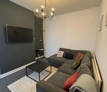 Anfield House | Master bedroom in Anfield