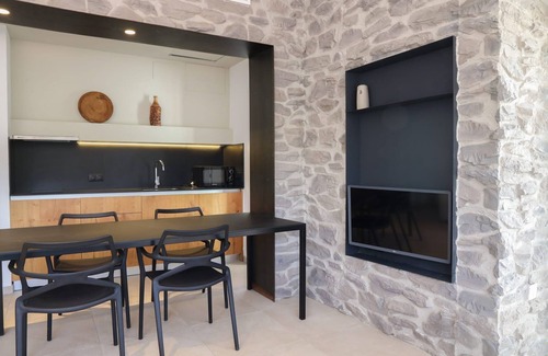 Cala Vadella Villa | Masterful Ibiza Apartment | Apartment Grey | 2 Bedroom Suite | Private.