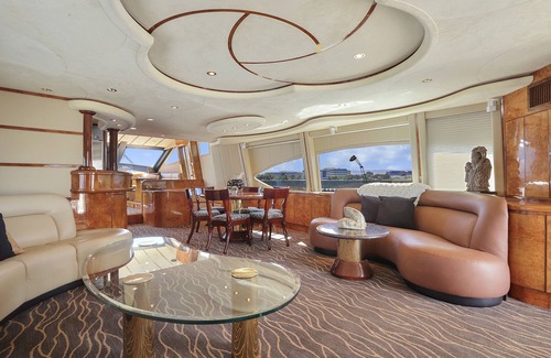 Bay Area Boat Rental | Master Stateroom Onboard A Luxury Yacht!