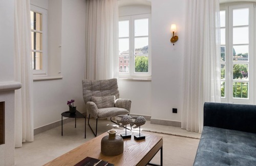 Old Town House | Master Suite Sea View