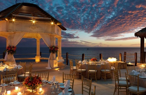 Los Cabos Resort | Master Suite with Studio lock-off. 2 rooms connected by door. Sleeps 8.
