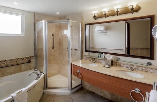 Puerta de Tierra Apartment | Master w Ocean & Lagoon view 3 guests (F12)