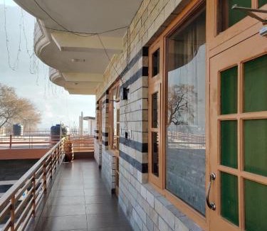 Bhuntar House | Mathan View Homestay - 3min Drive to Kullu-Manali Airport