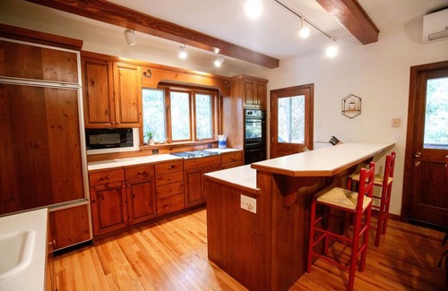 McCall Ski Chalet | Mather Chalet in the Heart of McCall +3000 sq ft, game & bunk room, 2 fireplaces