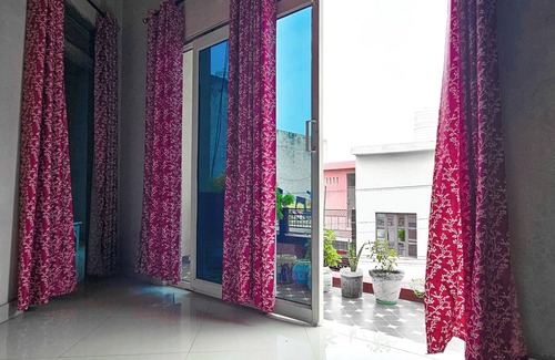 Mathura Bed & Breakfast | Mathura